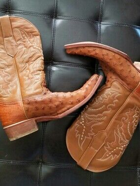 ❗Vintage Genuine Ostrich Tan Camel Quill Print Cowboy Boots with Curved Toe Box❗